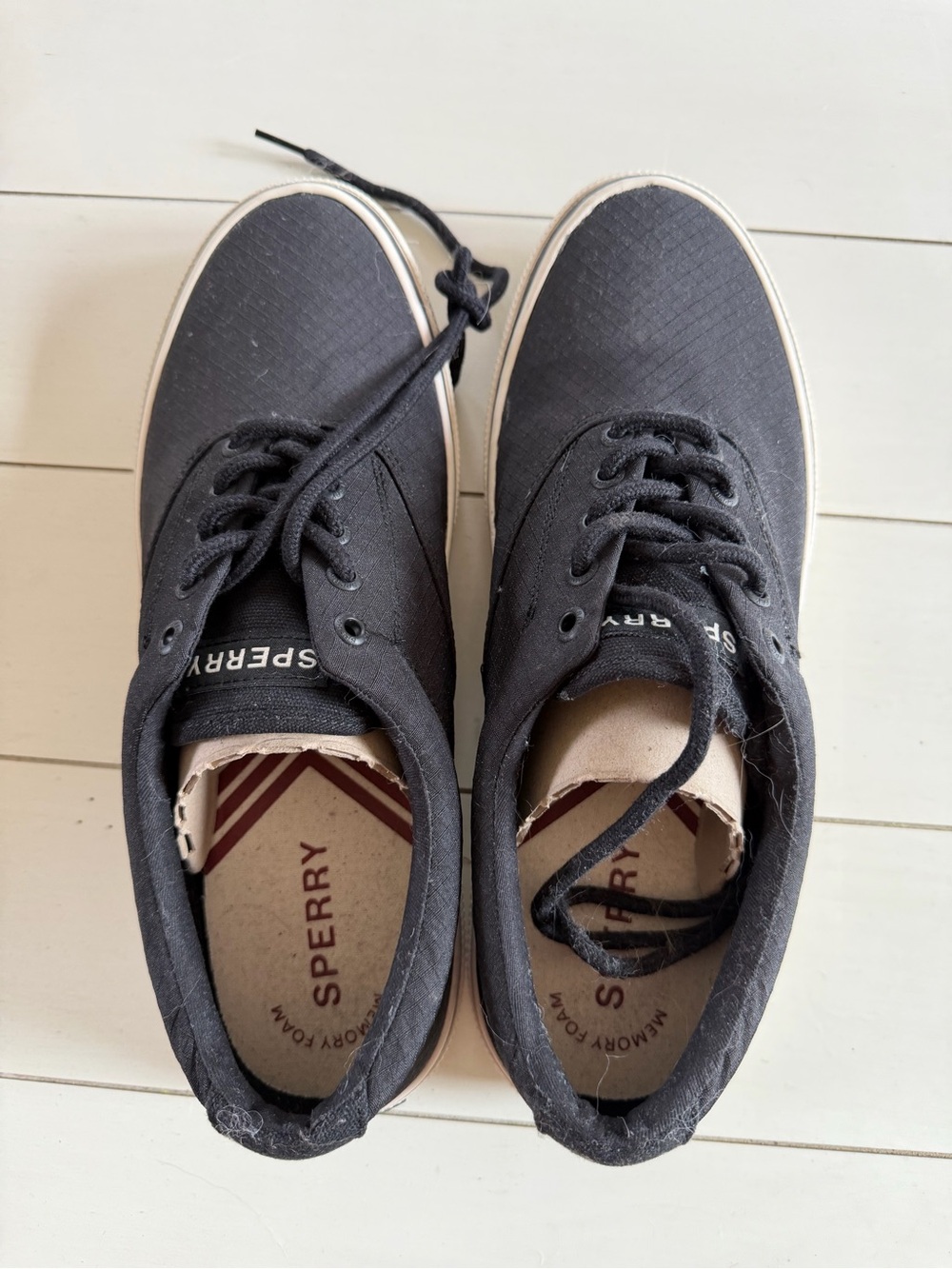 Sperry Men's Black Low-Top Lace-Up Sneakers